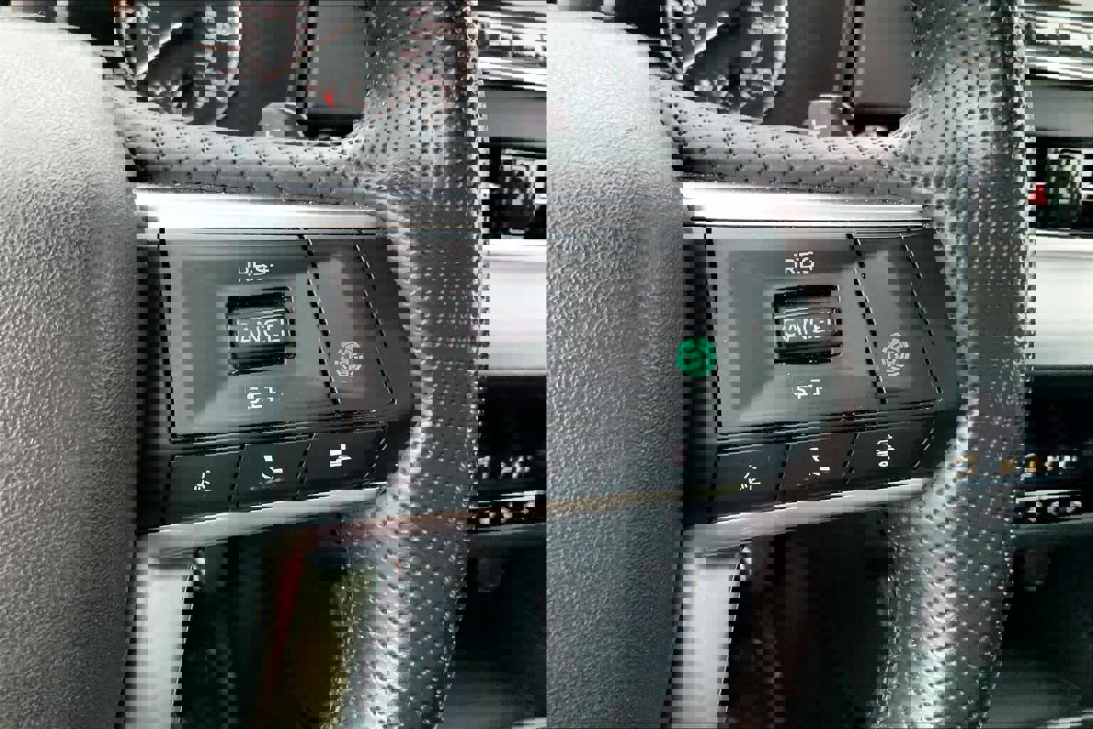 Used 2024 Mitsubishi Outlander SE image 23