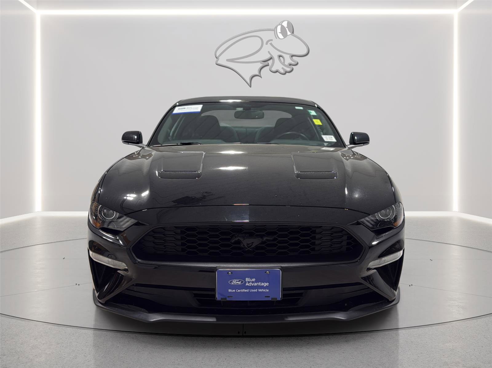 Certified 2018 Ford Mustang Coupe w/ Equipment Group 101A RWD image 9