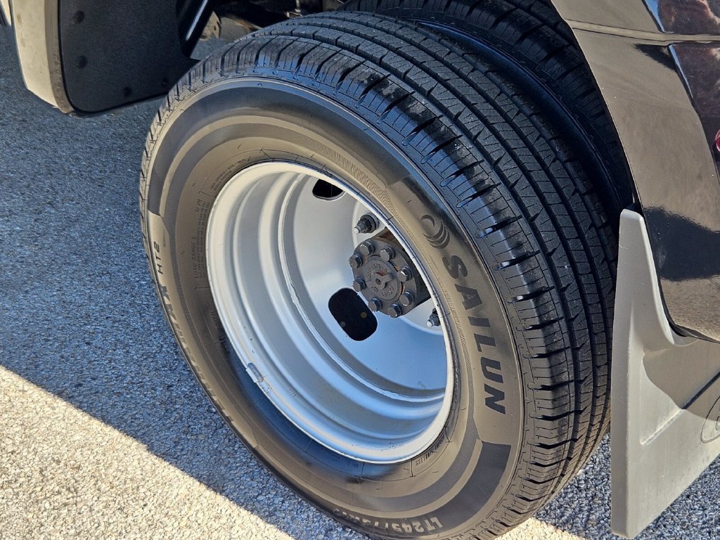 Certified 2024 Ford F350 XL AWD/4WD image 8