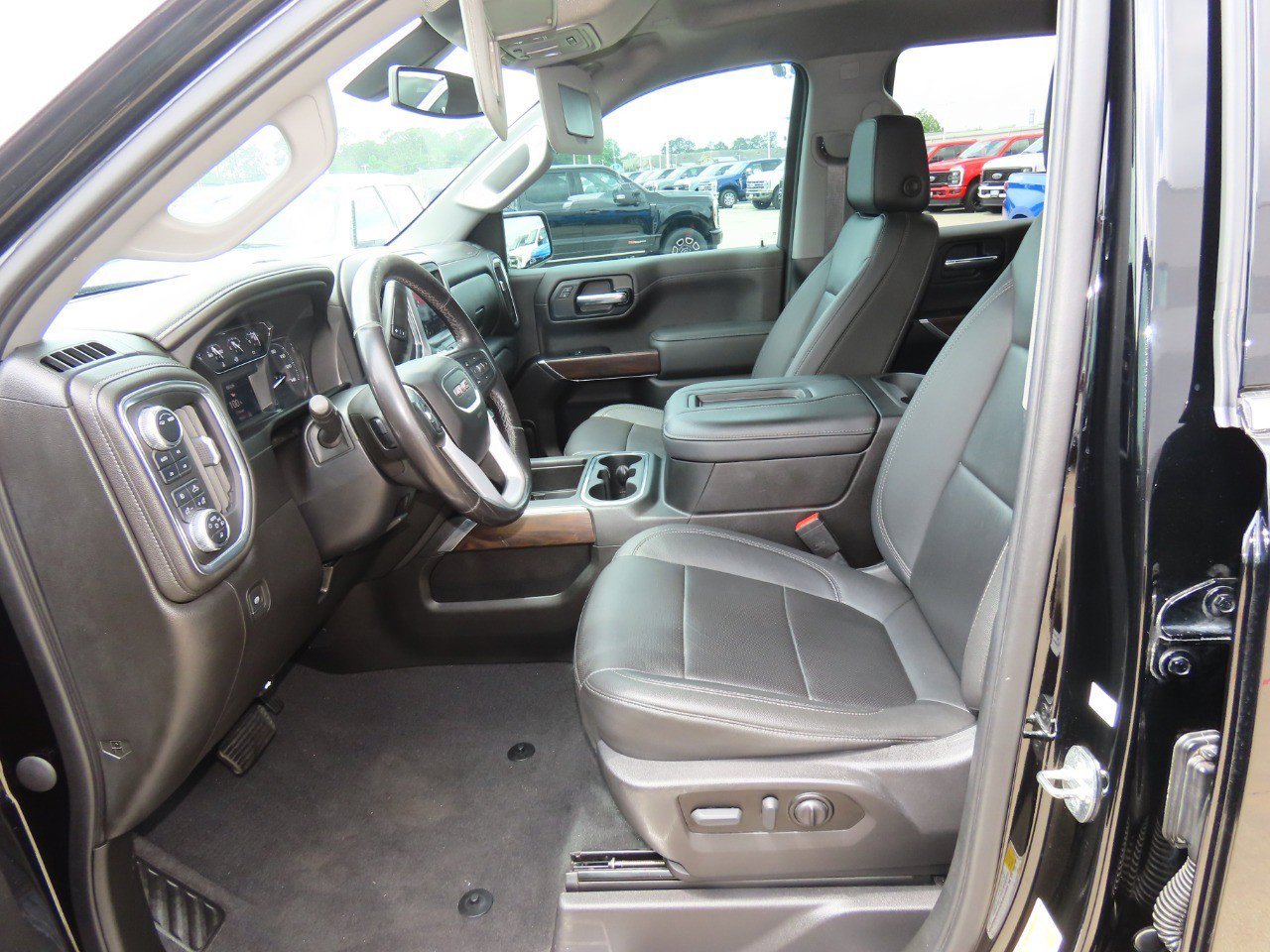 Used 2021 GMC Sierra 1500 SLT AWD/4WD image 23