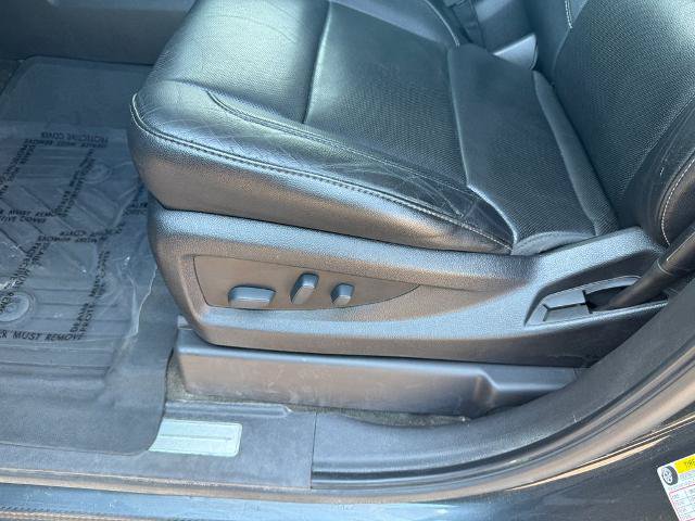 Used 2017 Chevrolet Silverado 1500 LTZ Z71 w/ LTZ Plus Package AWD/4WD image 38
