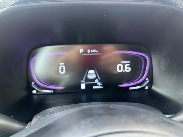Used 2025 Kia Soul LX w/ LX Technology Package FWD image 21
