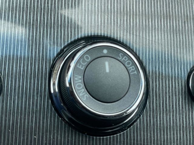 Used 2019 INFINITI QX60 Luxe w/ Essential Package FWD image 30