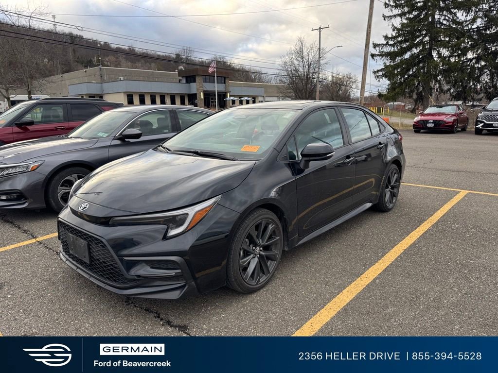 Used 2024 Toyota Corolla XSE FWD image 5