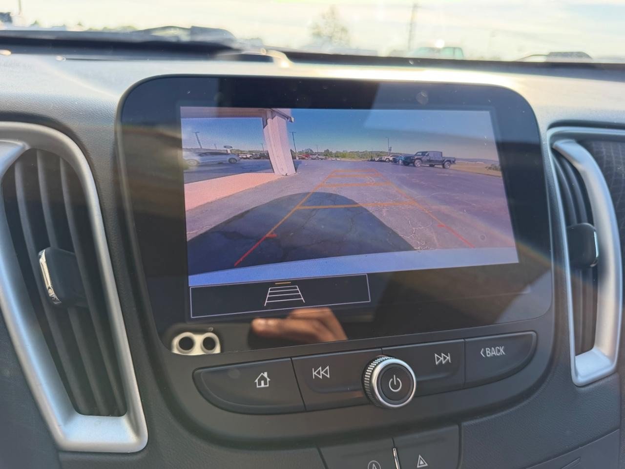 Used 2024 Chevrolet Malibu LT FWD image 22