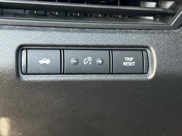 Used 2023 Nissan Altima 2.5 SR w/ SR Premium Package FWD image 17
