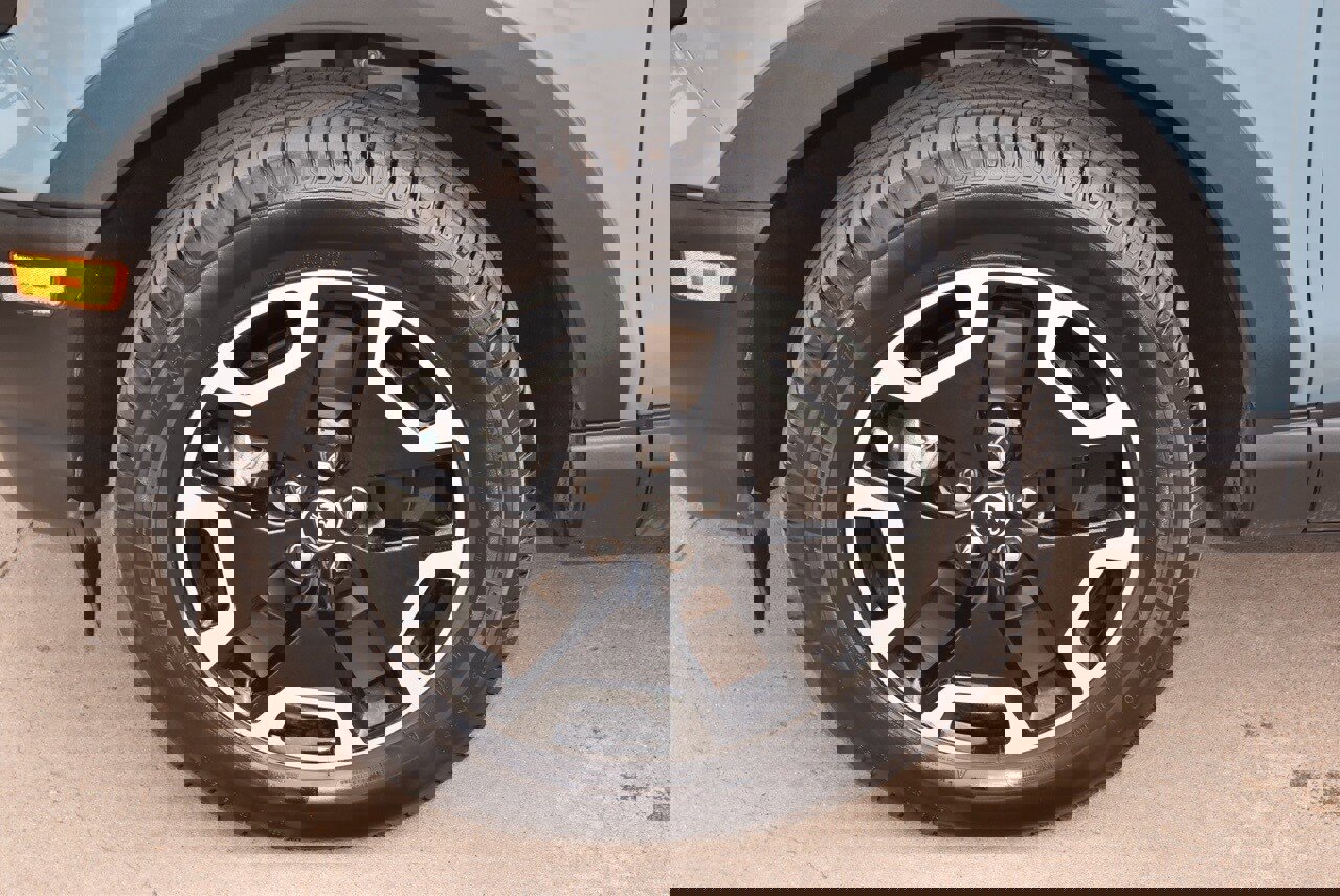 Certified 2023 Ford Bronco Sport Outer Banks w/ Tech Package image 38