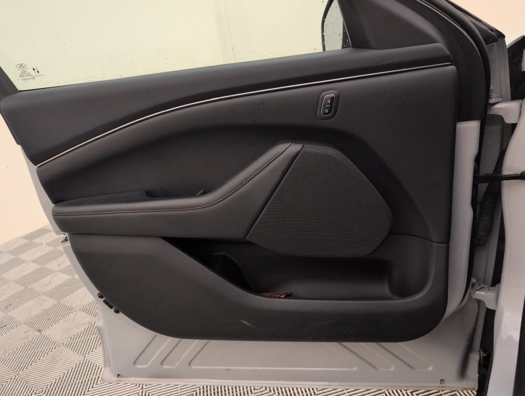 Certified 2023 Ford Mustang Mach-E Select RWD image 32