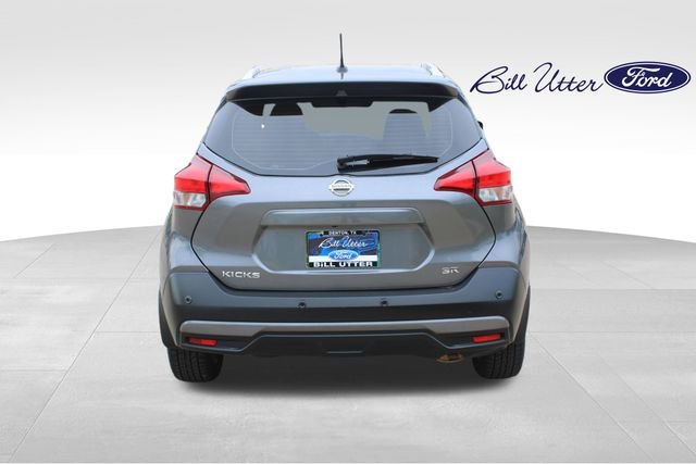 Used 2020 Nissan Kicks SR image 4