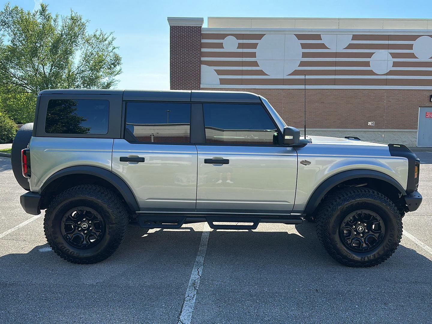 Certified 2024 Ford Bronco Wildtrak AWD/4WD image 6