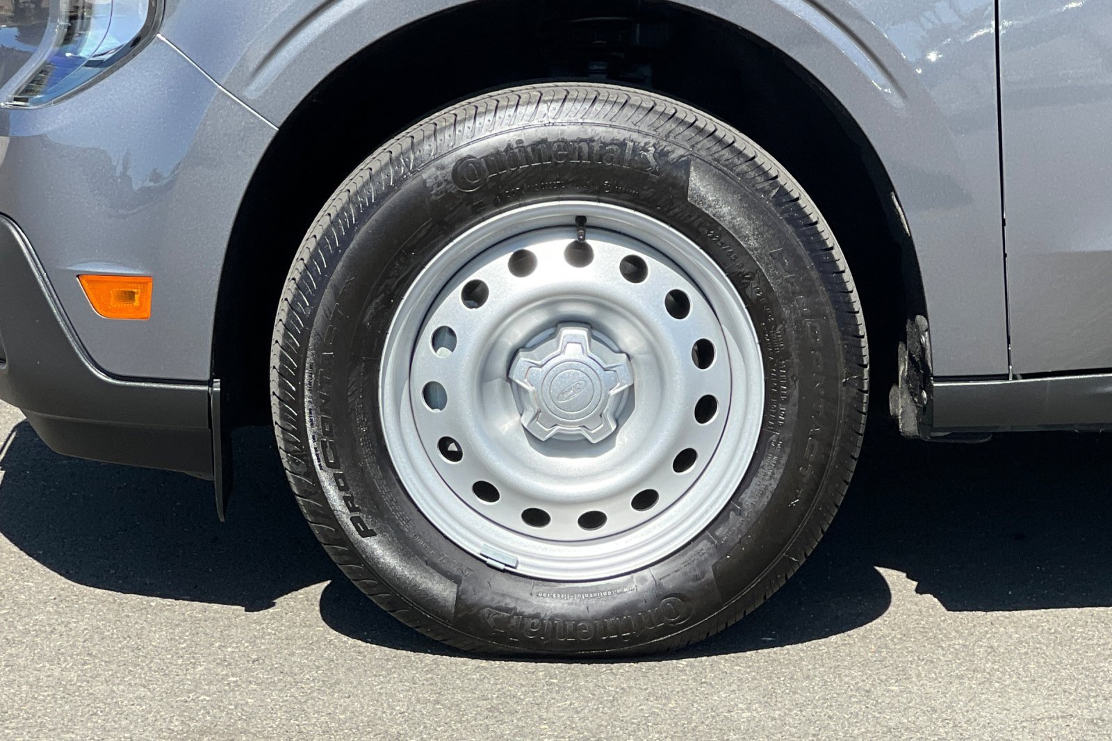 Certified 2025 Ford Maverick XL FWD image 25