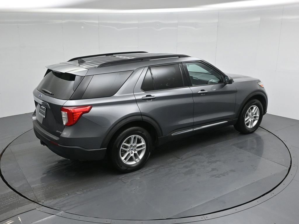 Certified 2022 Ford Explorer XLT w/ Class IV Trailer Tow Package image 12