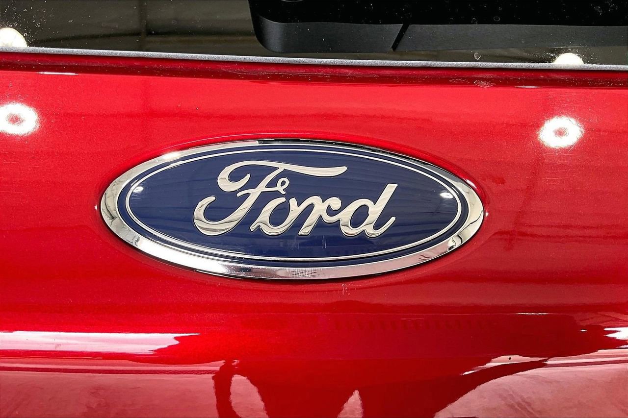 Certified 2022 Ford Escape SEL image 11