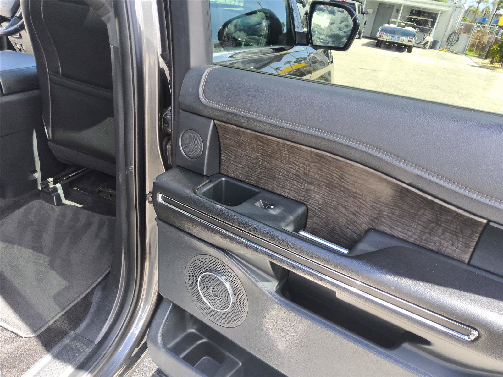 Certified 2018 Ford Expedition Limited w/ Equipment Group 302A RWD image 21