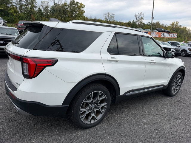 Certified 2025 Ford Explorer Platinum w/ Ultimate Package AWD/4WD image 6
