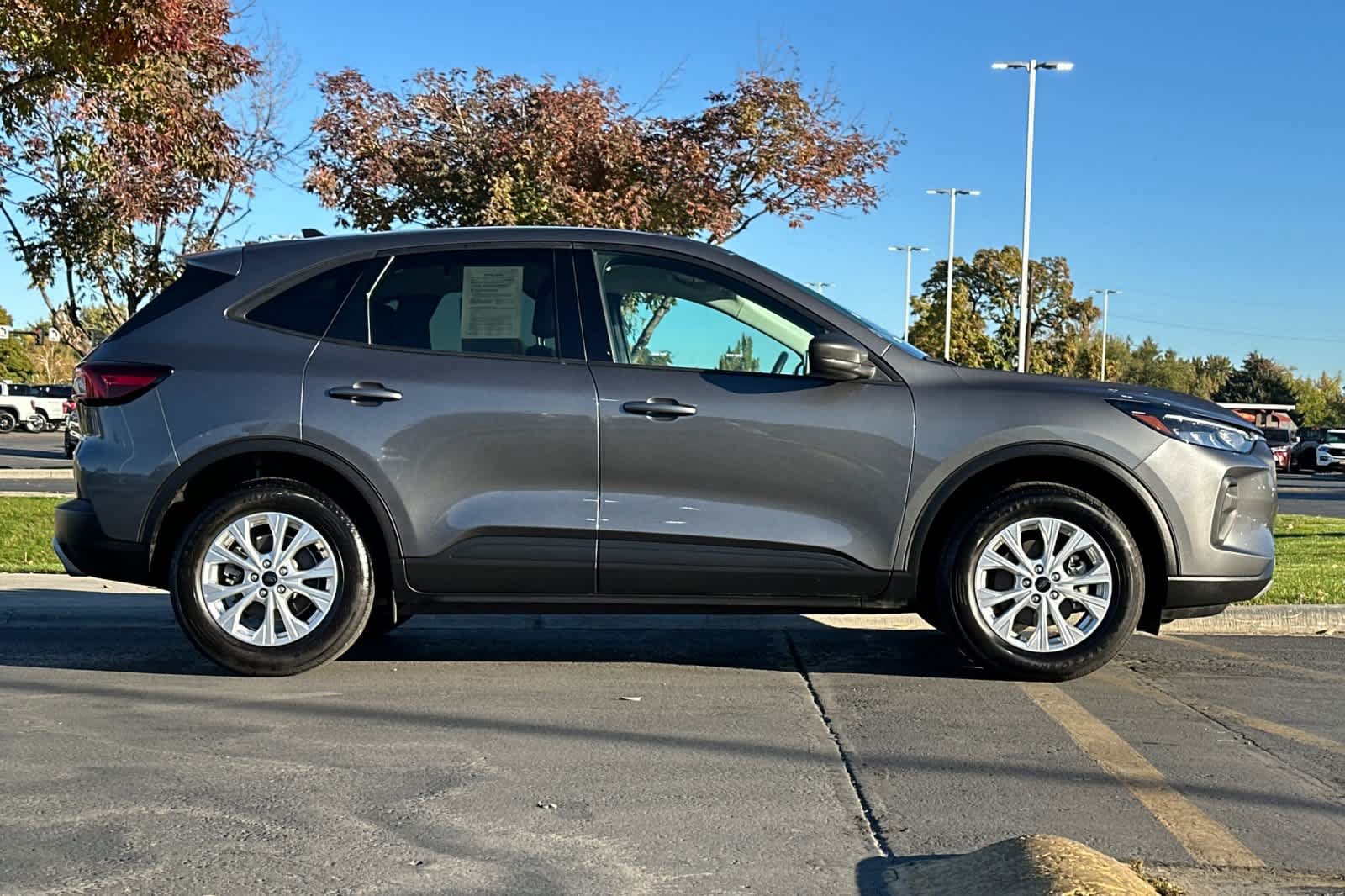 Certified 2025 Ford Escape Active AWD/4WD image 8