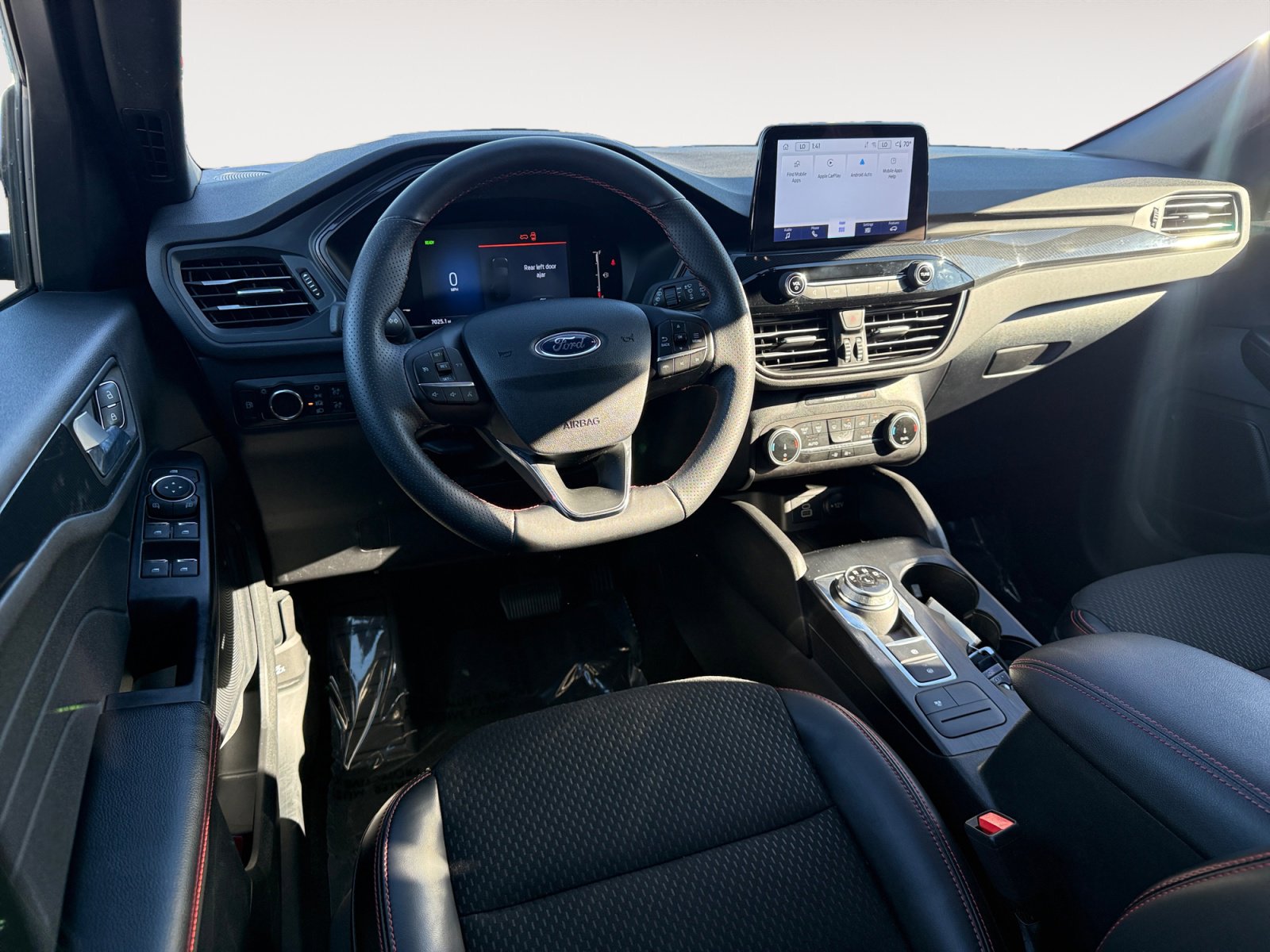 Certified 2025 Ford Escape ST-Line w/ Equipment Group 301A image 15