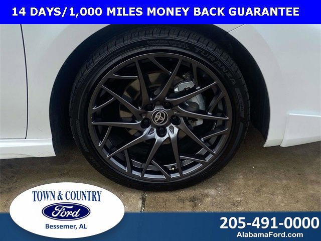 Used 2025 Toyota Camry XSE image 9