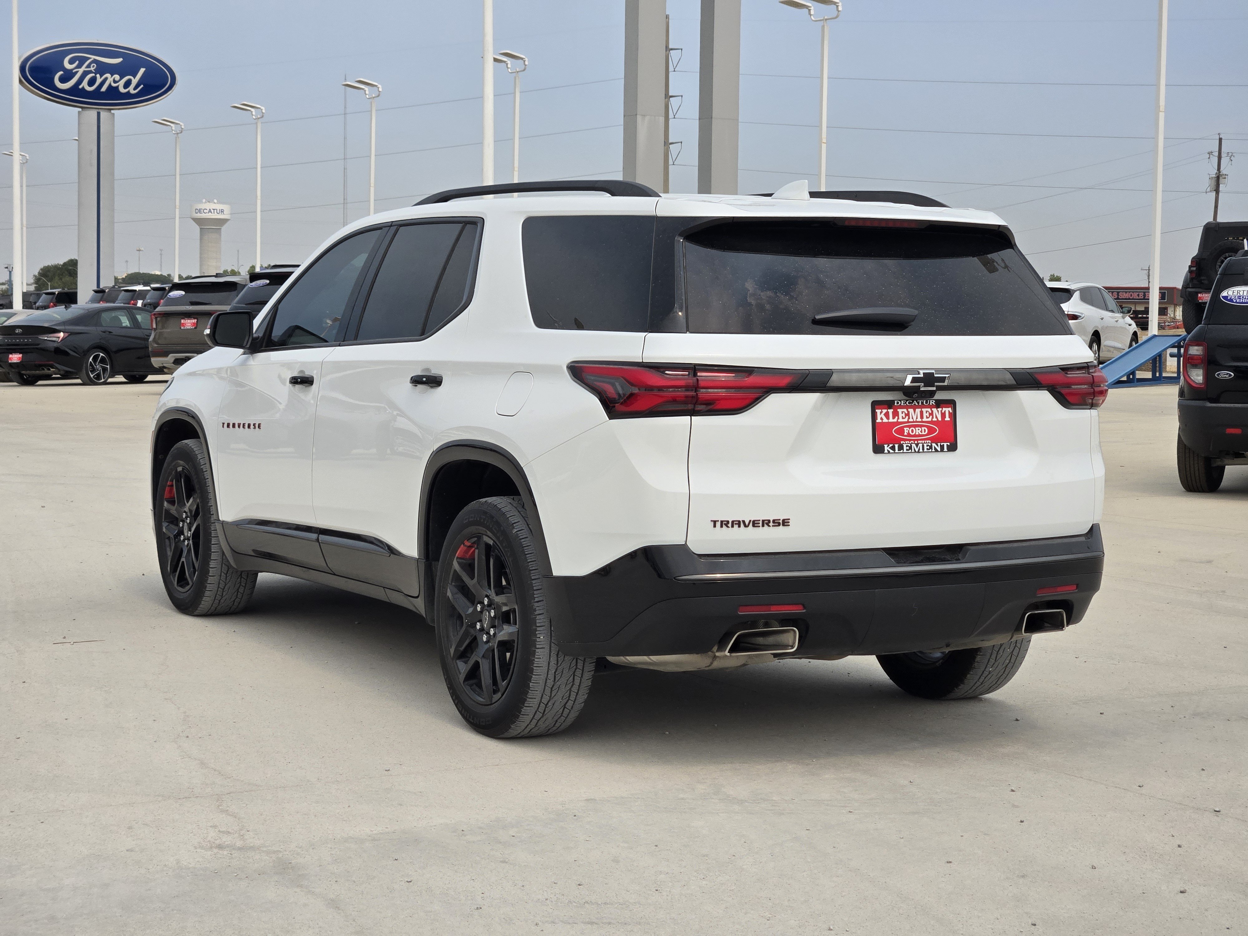 Used 2023 Chevrolet Traverse Premier w/ Redline Edition FWD image 5