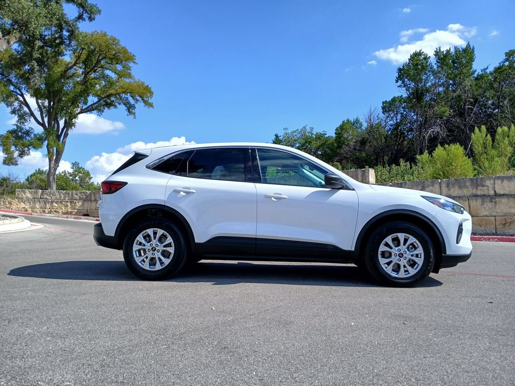 Certified 2024 Ford Escape Active AWD/4WD image 2