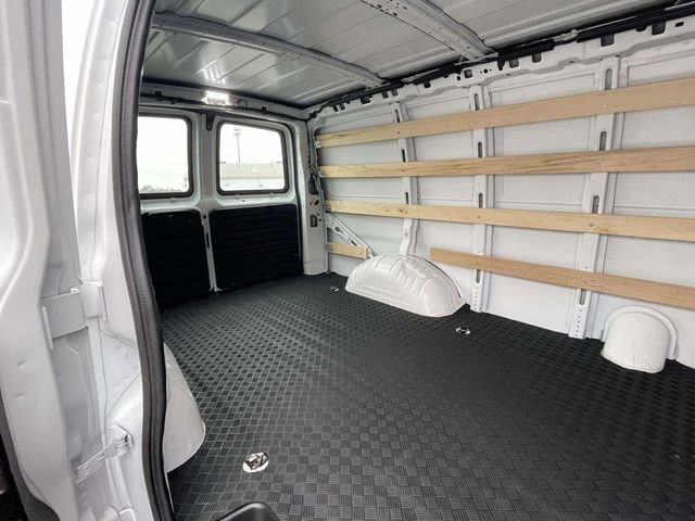 Used 2024 Chevrolet Express 2500 Work Van w/ Driver Convenience Package image 14