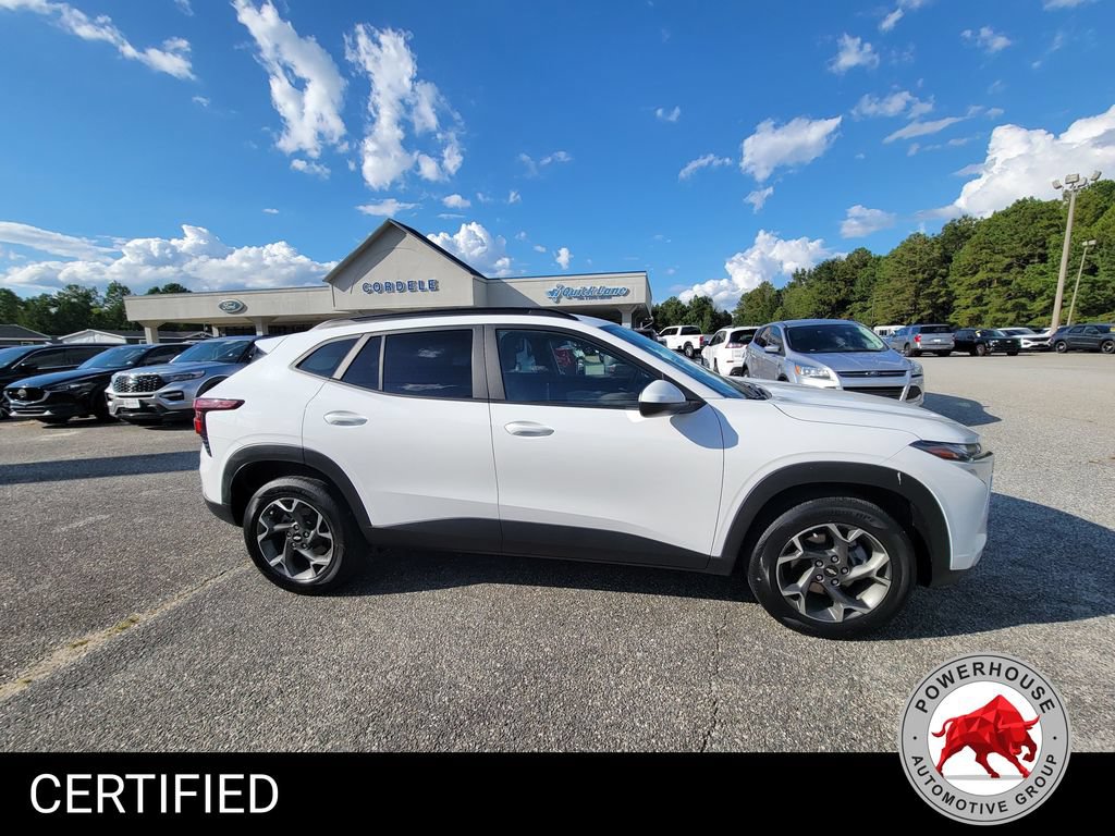 Used 2024 Chevrolet Trax LT FWD image 8