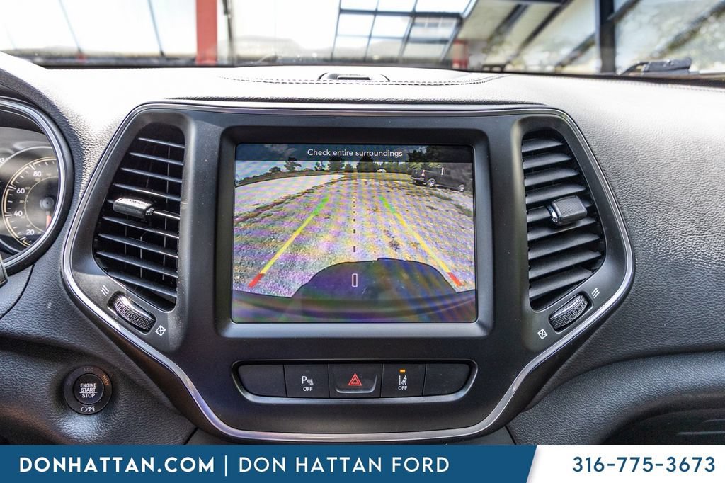 Used 2022 Jeep Cherokee Latitude Lux AWD/4WD image 9