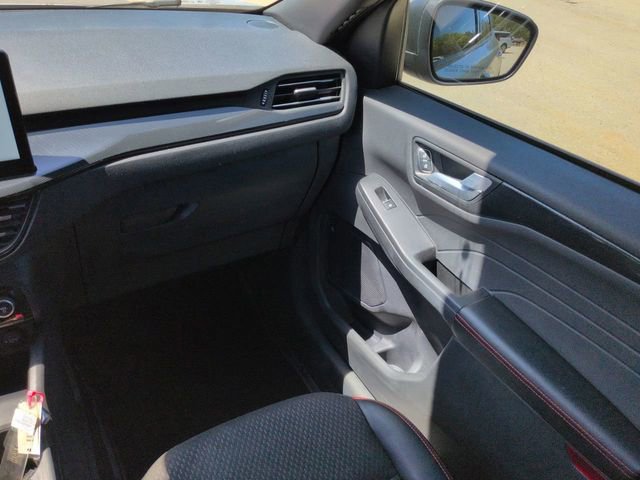 Certified 2023 Ford Escape ST-Line w/ Tech Pack #1 FWD image 19
