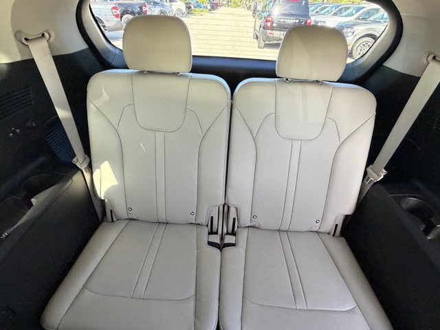 Used 2024 Kia Sorento S w/ Panoramic Sunroof Package FWD image 20