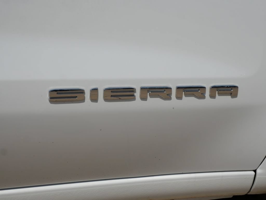 Used 2025 GMC Sierra 1500 SLT AWD/4WD image 10