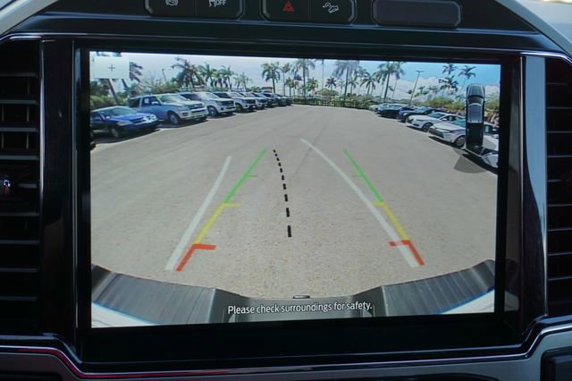 Certified 2022 Ford F250 Lariat w/ Black Appearance Package image 14