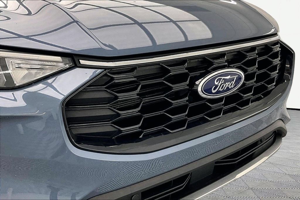 Certified 2025 Ford Escape ST-Line w/ Equipment Group 301A FWD image 28