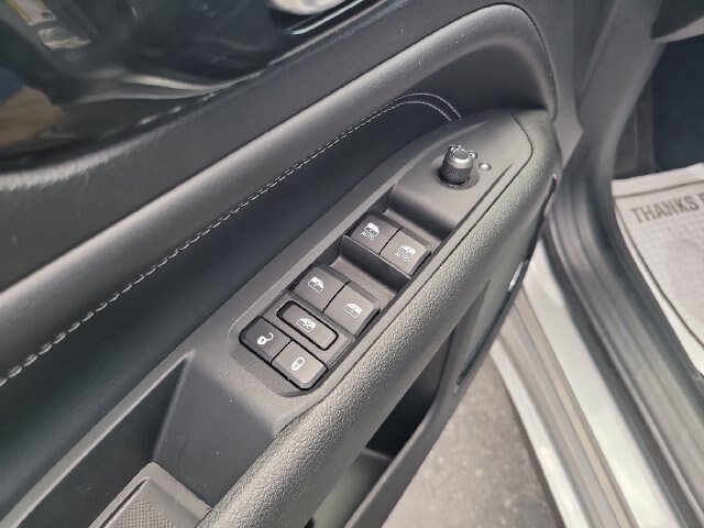 Used 2023 Jeep Compass High Altitude AWD/4WD image 11