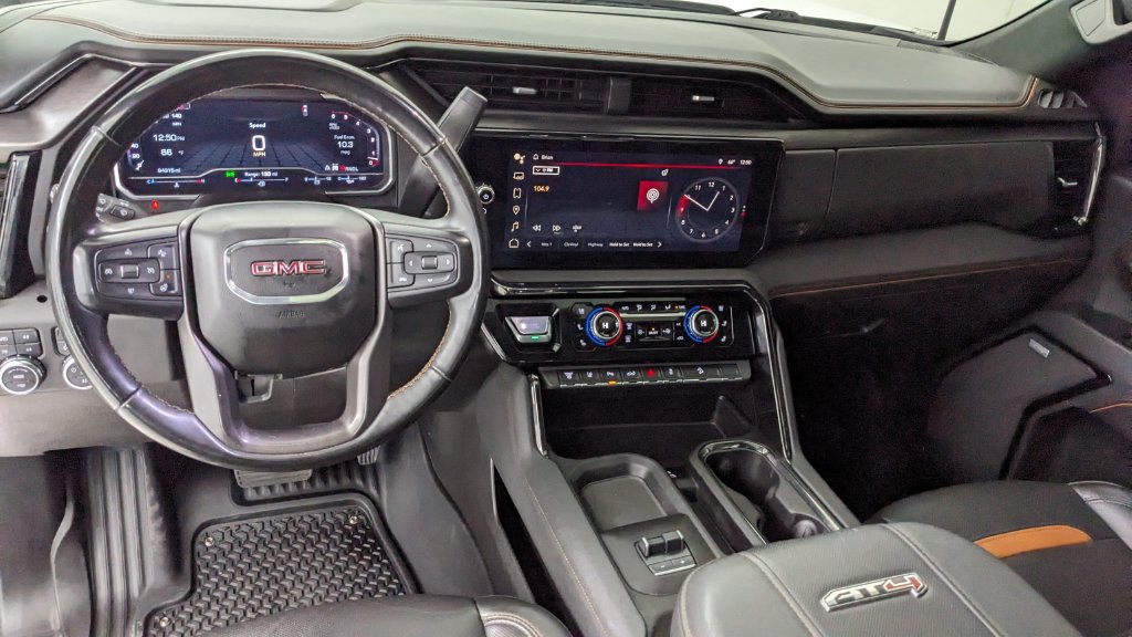 Used 2024 GMC Sierra 3500 AT4 w/ AT4 Premium Plus Package AWD/4WD image 4