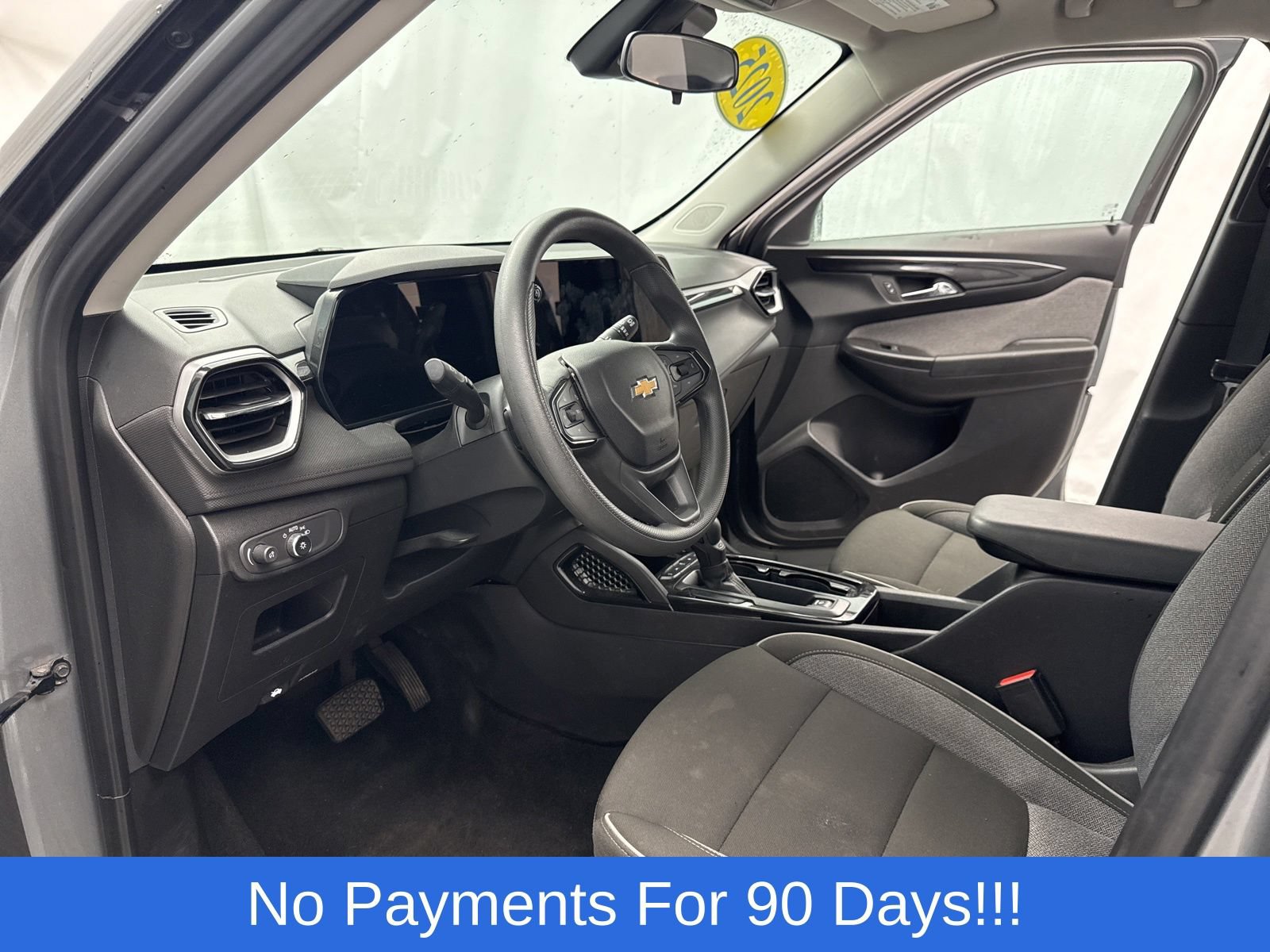 Used 2025 Chevrolet TrailBlazer LT AWD/4WD image 11