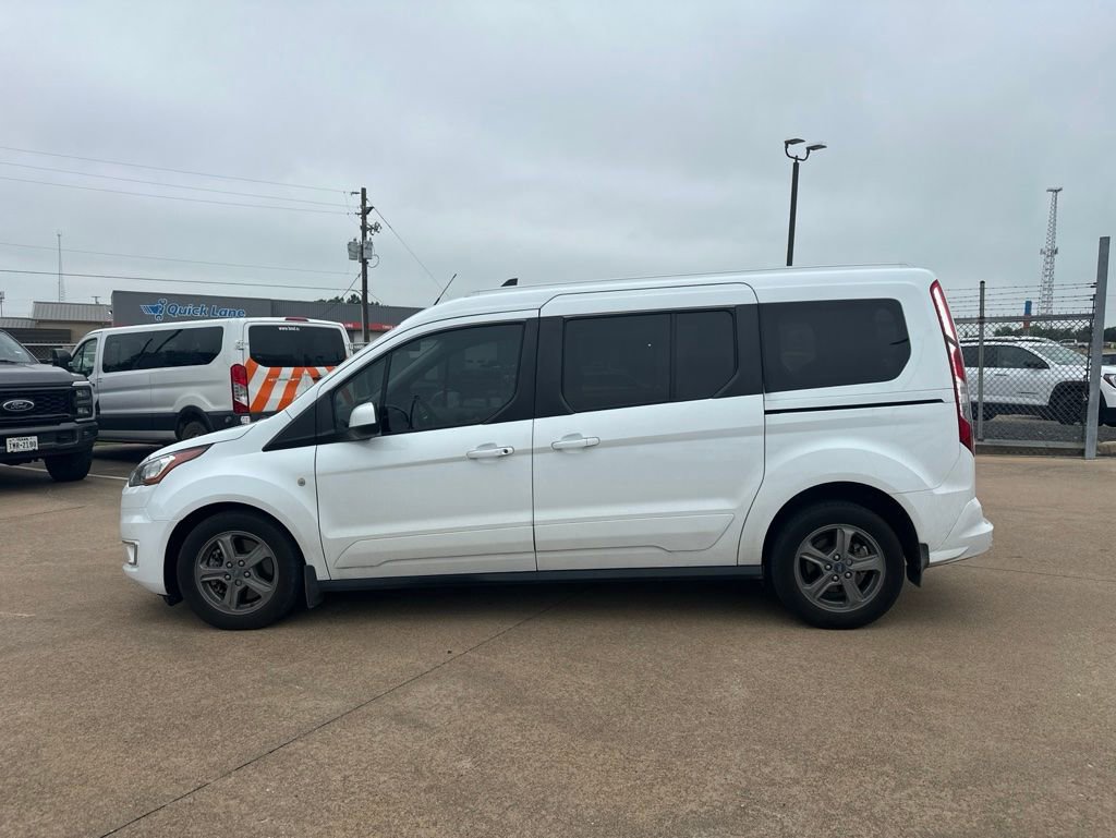 Certified 2023 Ford Transit Connect Titanium FWD image 3