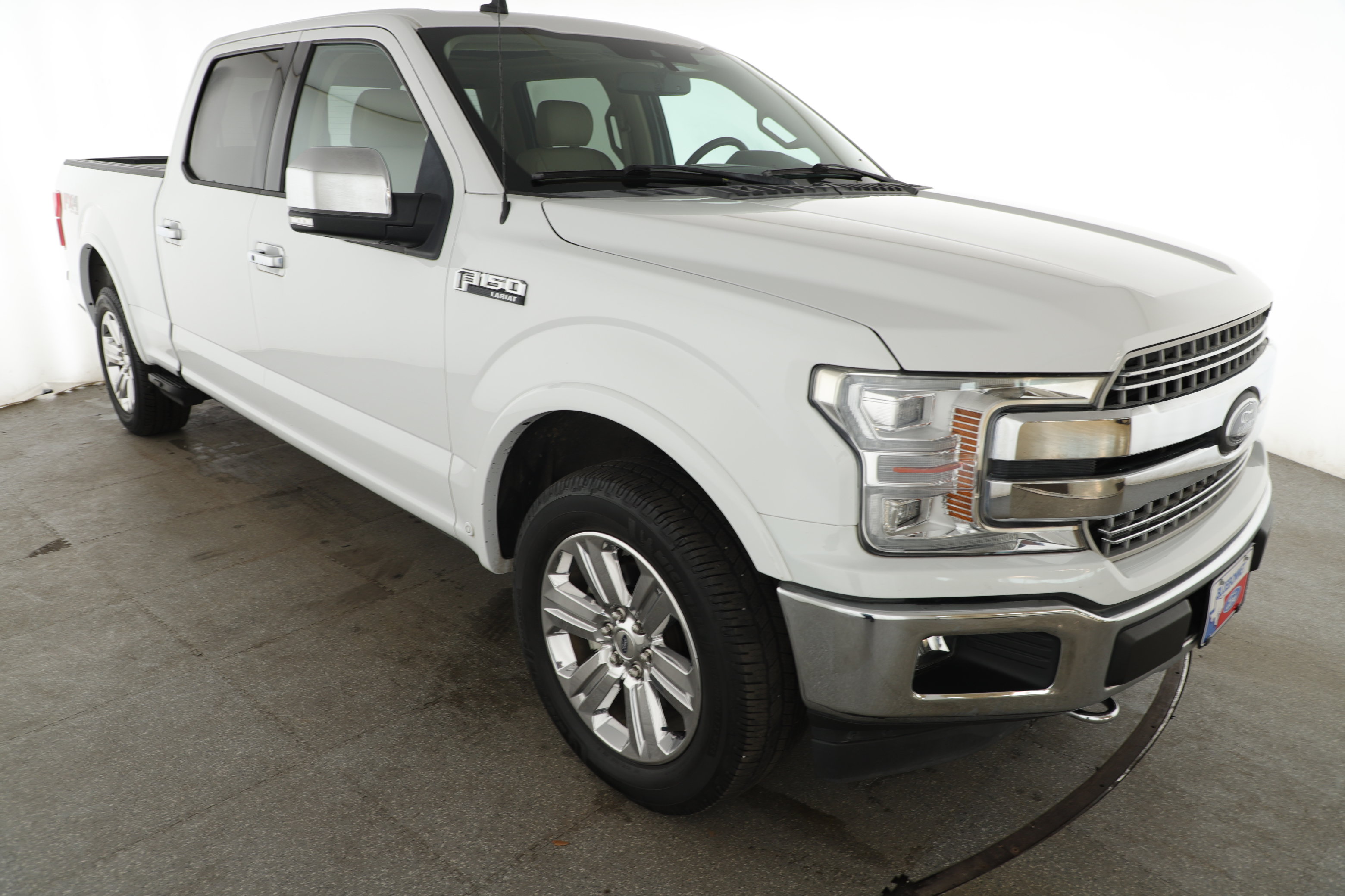 Certified 2019 Ford F150 Lariat w/ Equipment Group 502A Luxury AWD/4WD image 2