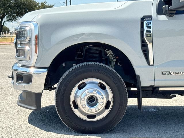 Certified 2025 Ford F350 Lariat w/ Lariat Ultimate Package AWD/4WD image 10