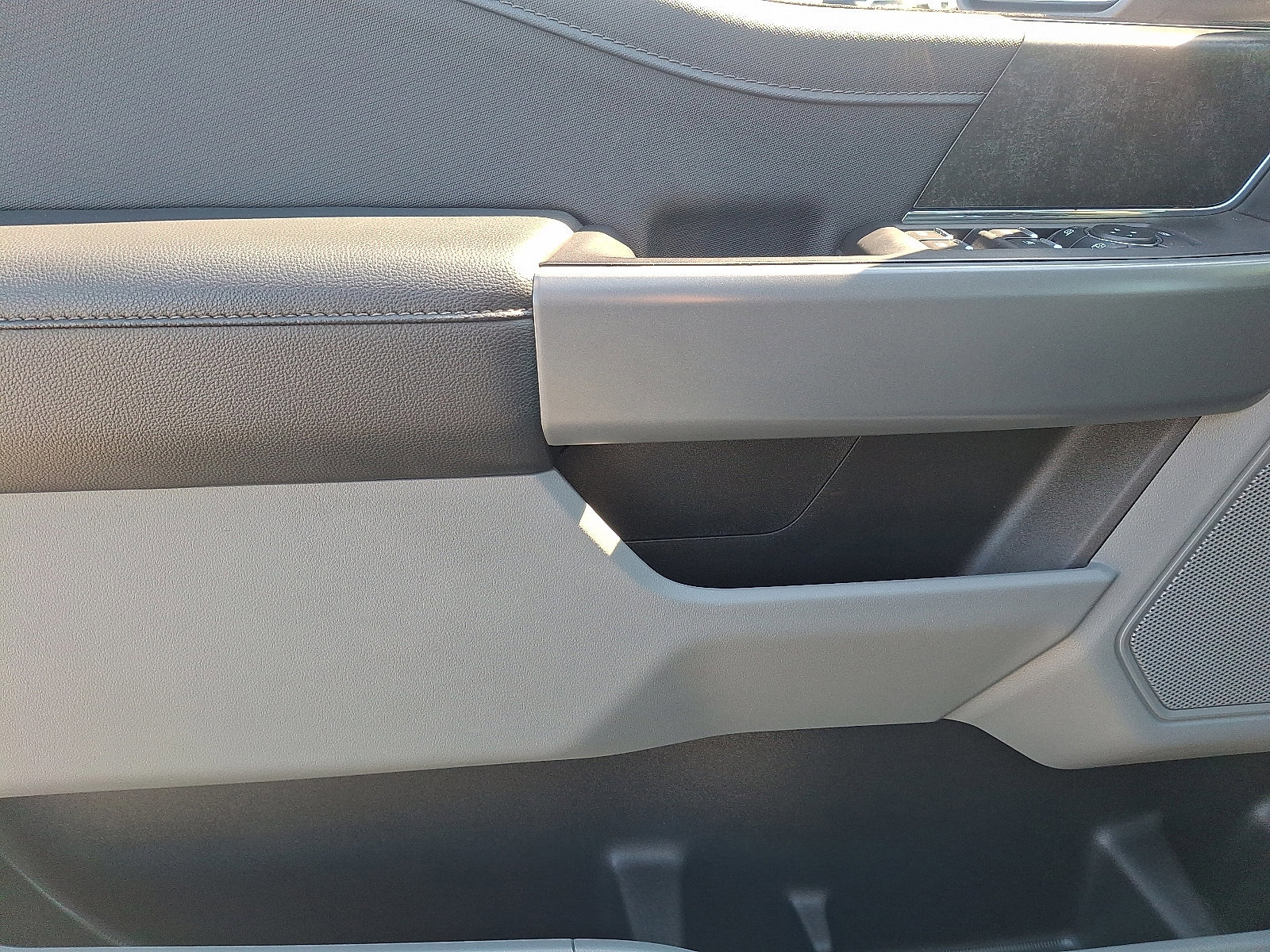 Certified 2021 Ford F150 XLT w/ Equipment Group 302A High image 12