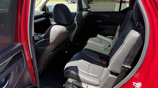 Used 2025 Honda Pilot Elite image 28