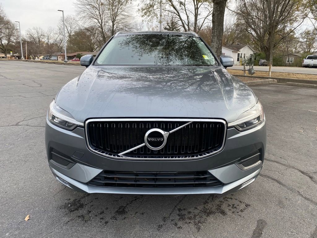Used 2021 Volvo XC60 T5 Momentum w/ Protection Package Premier image 2