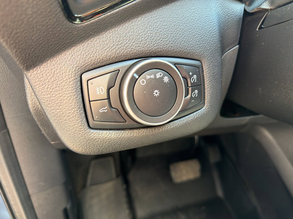 Certified 2018 Ford Escape Titanium w/ Ford Safe & Smart Package AWD/4WD image 19