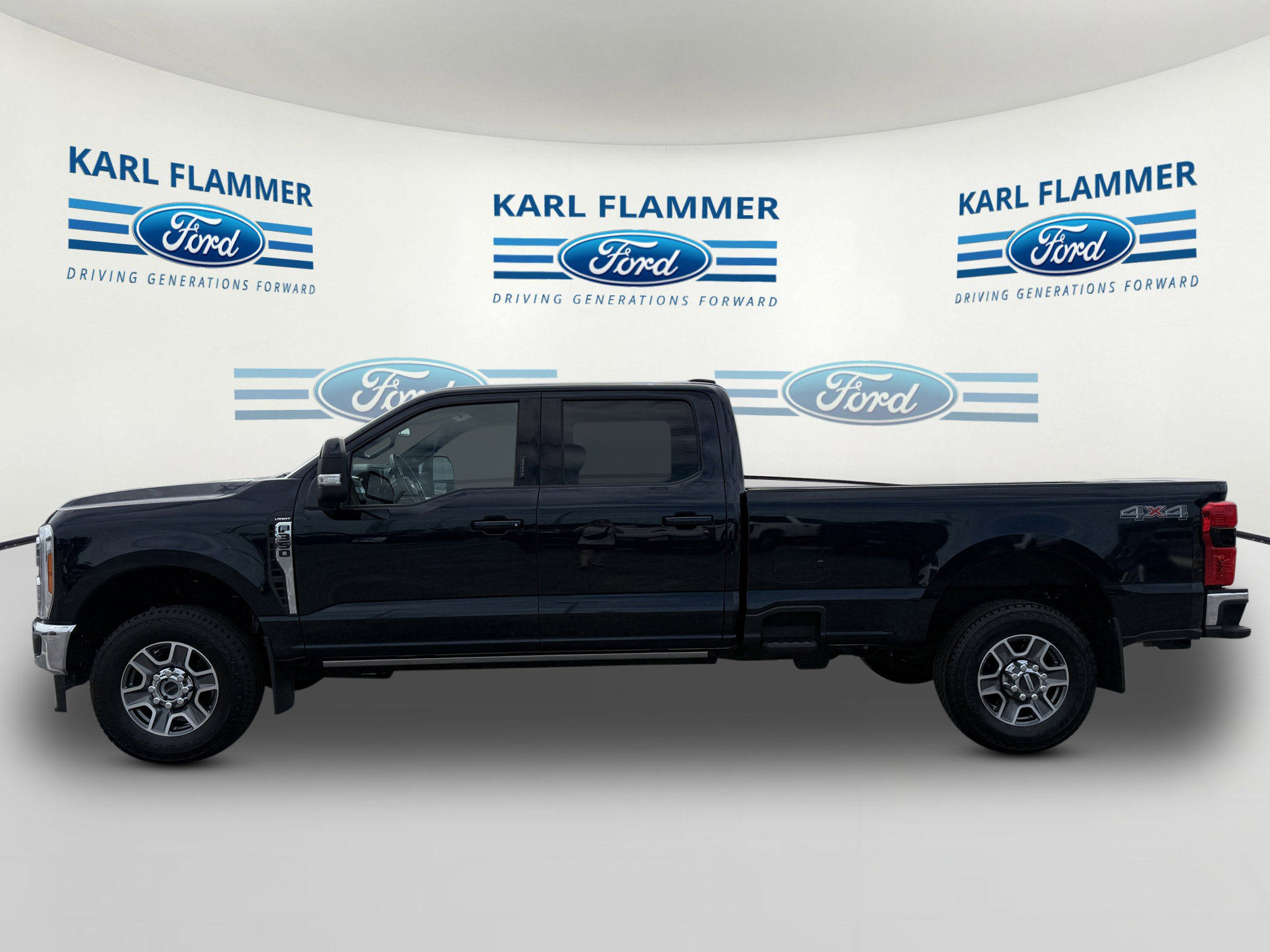 Certified 2023 Ford F350 Lariat w/ Lariat Ultimate Package image 5
