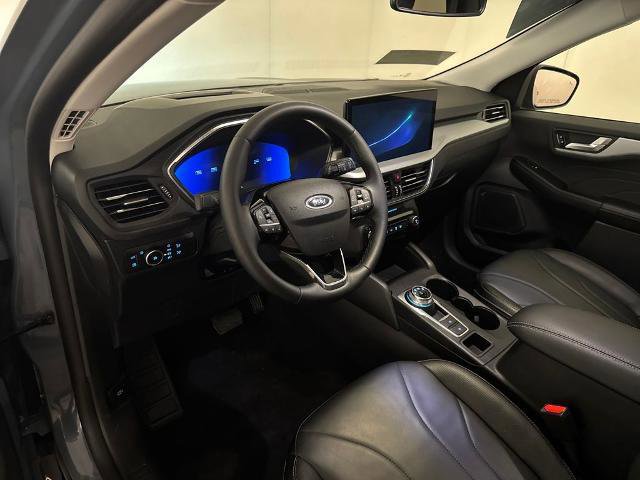 Certified 2025 Ford Escape SE w/ PHEV Premium Package image 8