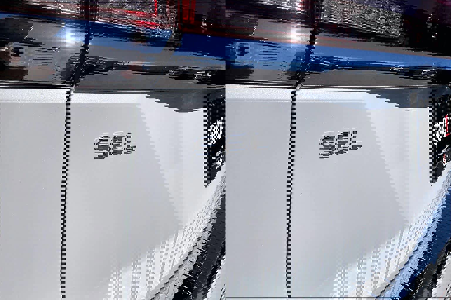 Used 2025 Volkswagen Atlas SEL Premium R-Line image 30