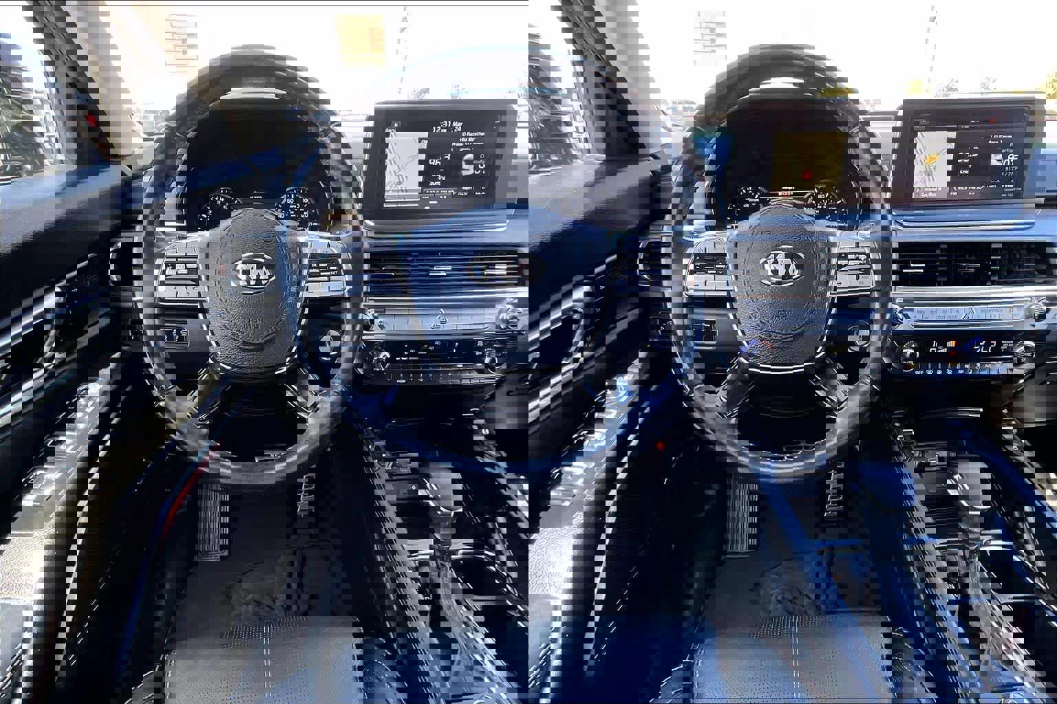 Used 2020 Kia Telluride SX w/ Towing Package image 8