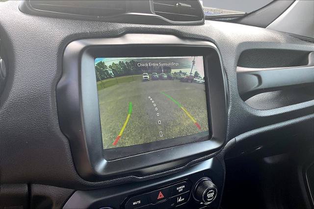 Used 2023 Jeep Renegade Latitude AWD/4WD image 21