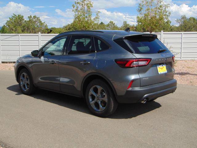 Certified 2025 Ford Escape ST-Line w/ Equipment Group 301A image 3