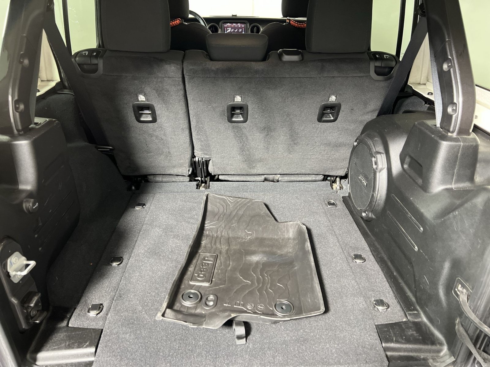 Used 2022 Jeep Wrangler Unlimited Sport AWD/4WD image 25