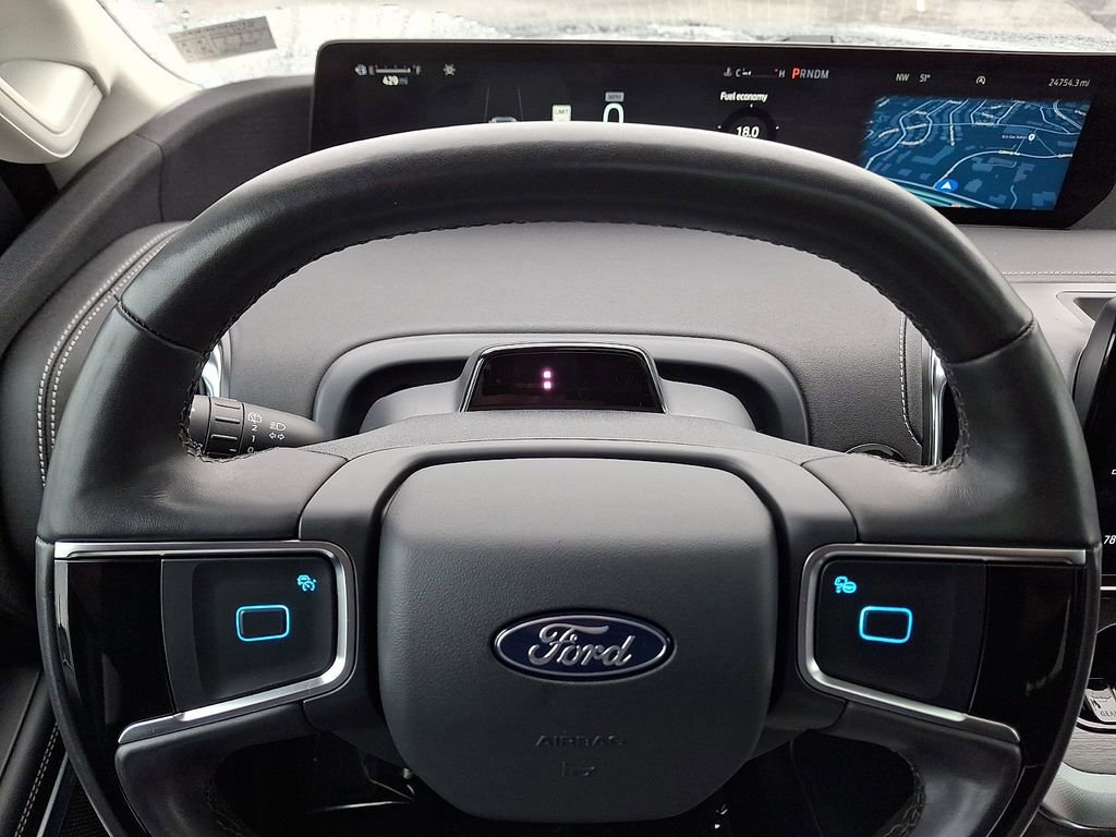 Certified 2025 Ford Expedition Max Platinum image 21